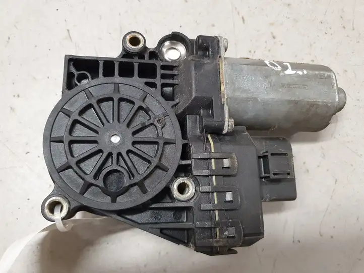 Audi A6 S6 C5 4B (2001 - 2004) 0130821784 Стеклоподъемник задней двери — фото 1
