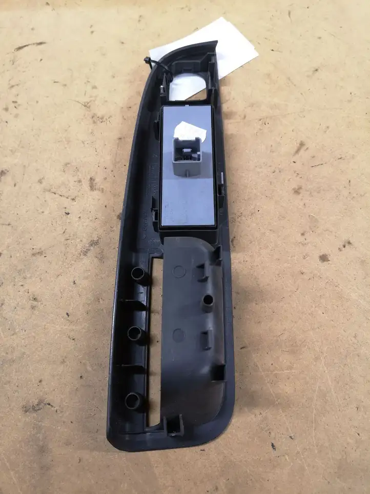 Volkswagen Golf V (2003 - 2009) 1K4868049B Блок кнопок стеклоподъемников — фото 4