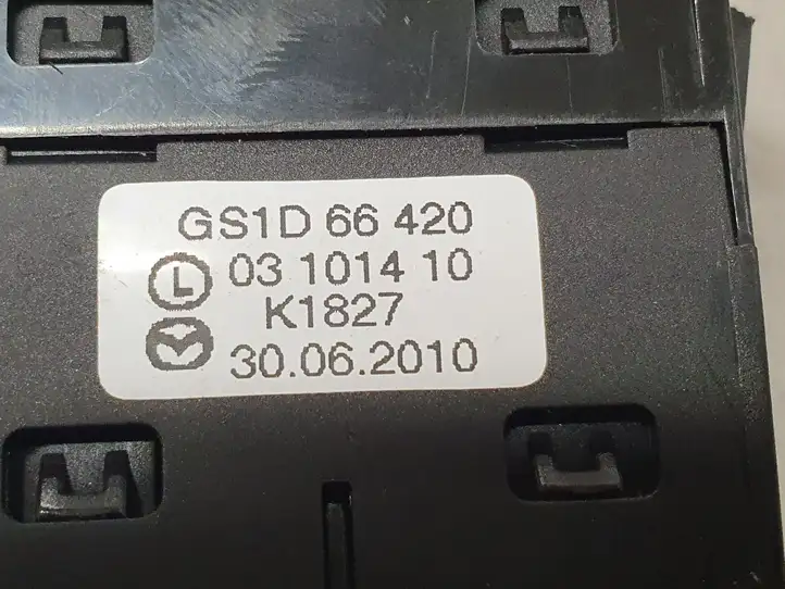 Mazda 6 (2009 - 2012) GS1D66420 Включатель обогрева — фото 3