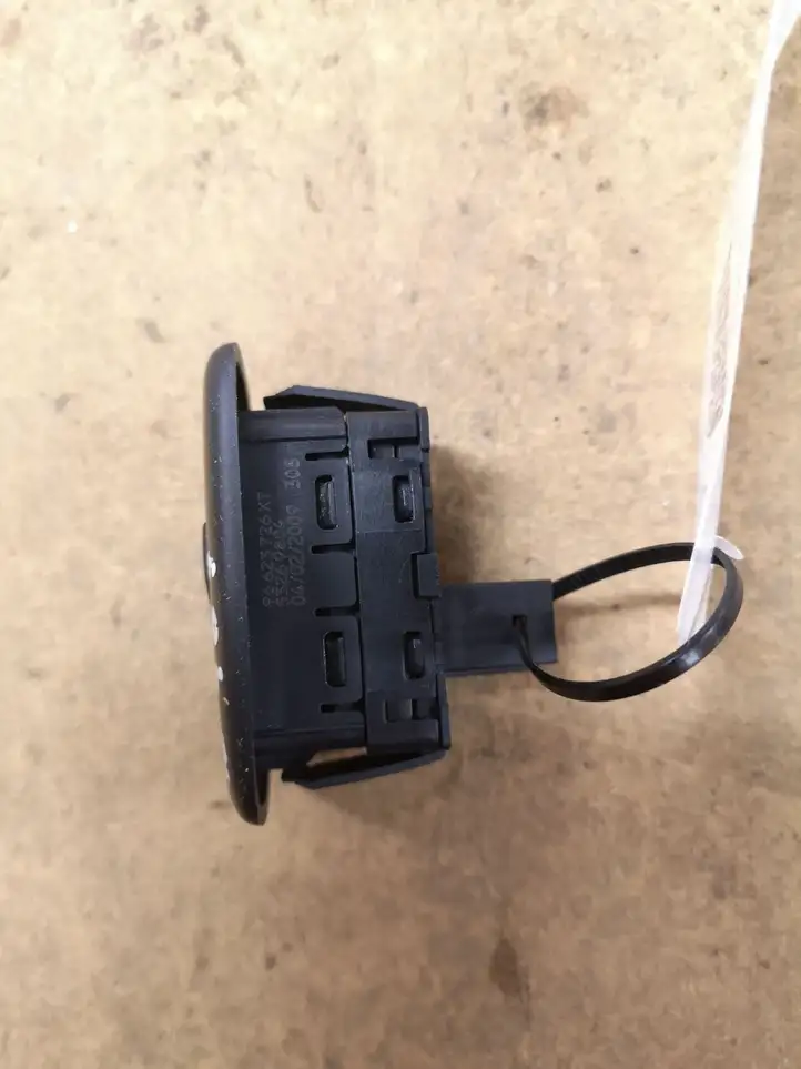 Citroen C5 (2008 - 2017) 96623726XT Кнопка стеклоподъемников — фото 4