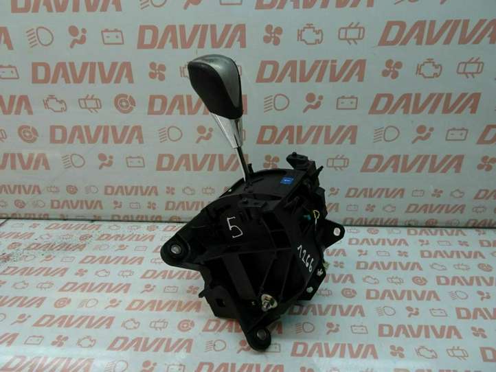 Toyota Auris 150 (2006 - 2012)  89451-52030 Отделка рычага переключения передач (кожа, головка)