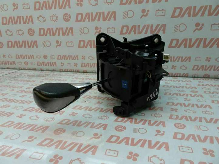 Toyota Auris 150 (2006 - 2012)  89451-52030 Отделка рычага переключения передач (кожа, головка)