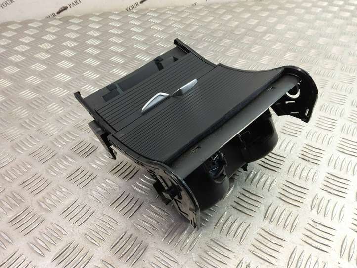 BMW X1 F48 F49 (2015 - 2022)  9299529 Держатель чашки