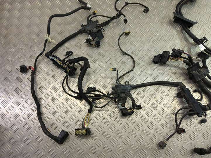 BMW X1 F48 F49 (2015 - 2022)  8605964 Проводка двигателя