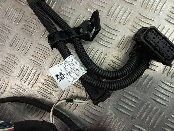 BMW X1 F48 F49 (2015 - 2022)  8605964 Проводка двигателя