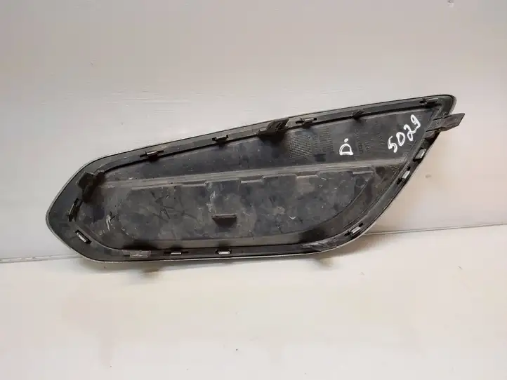 Volvo S60 (2010 - 2013) 31294134 Нижняя решетка переднего бампера — фото 3