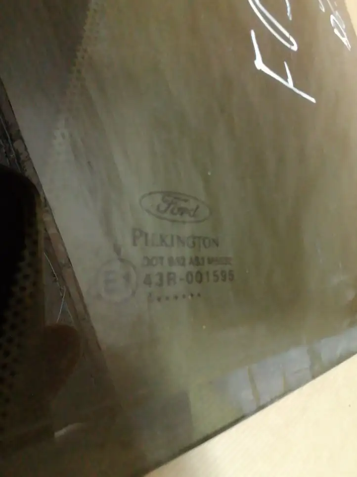Ford Fusion (2006 - 2012) 43R001595 Форточка двери — фото 2