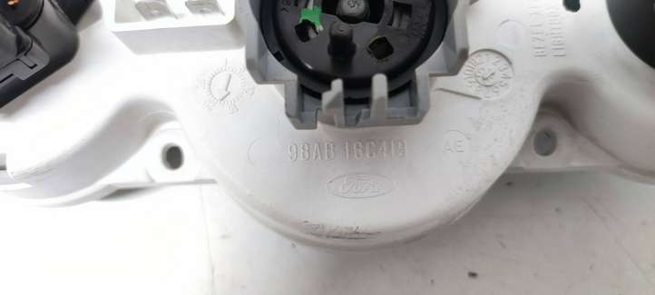 Ford Focus (1998 - 2004)  98AB18C419 Блок управления кондиционера воздуха / климата/ печки (в салоне)
