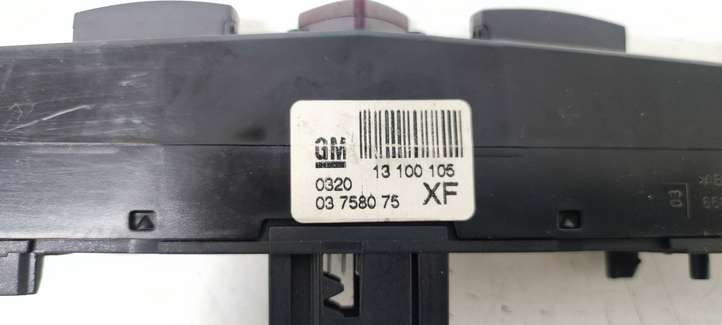 Opel Astra (2004 - 2009)  03758075 Включатель аварийных фонарей