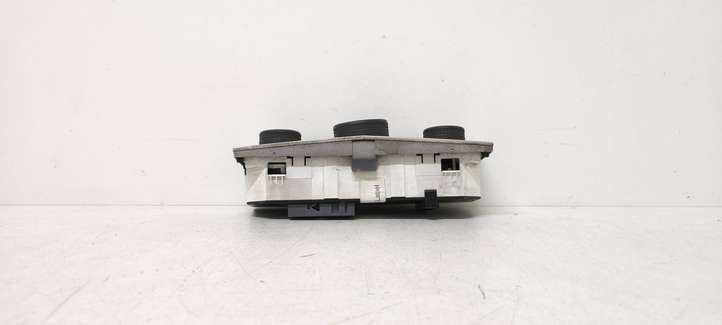 Opel Astra (2004 - 2009)  9015136000000 Блок управления кондиционера воздуха / климата/ печки (в салоне)