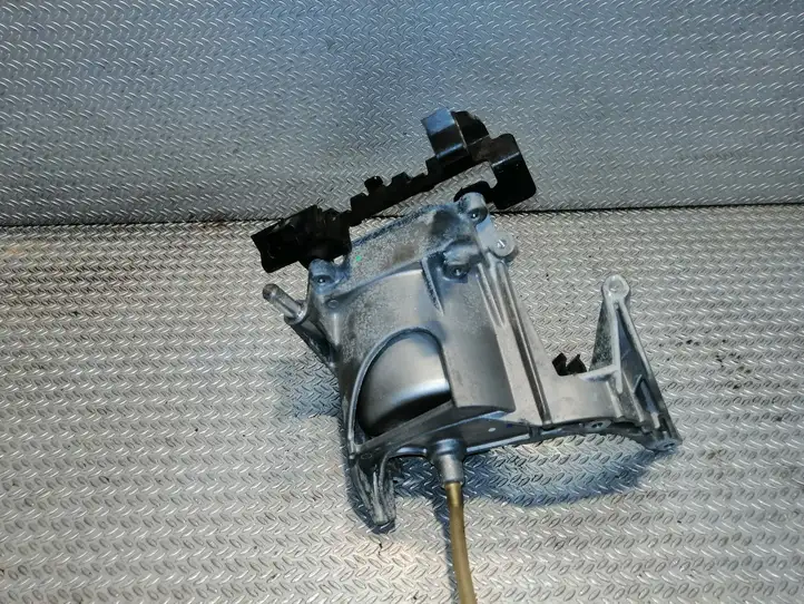 Peugeot Partner (2008 - 2012) 9672309780 Кронштейн топливного насоса — фото 4
