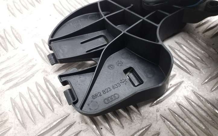 Audi Q5 (2008 - 2012)  8R2823633A Ручка капота
