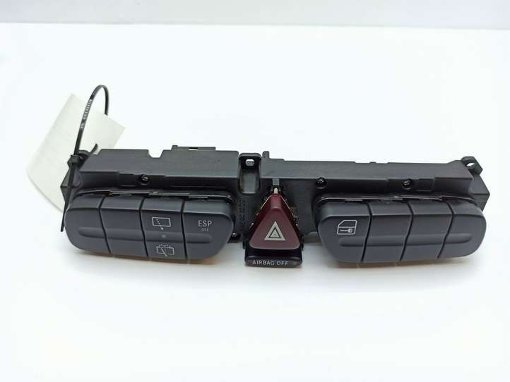 Mercedes-Benz C W203 (2000 - 2007)  2038218258 Другие включатели / ручки/ переключатели