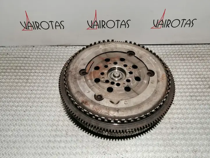 Mercedes-Benz Sprinter W901 W902 W903 W904 (1995 - 2007) A6110301905 Маховик двигателя — фото 1