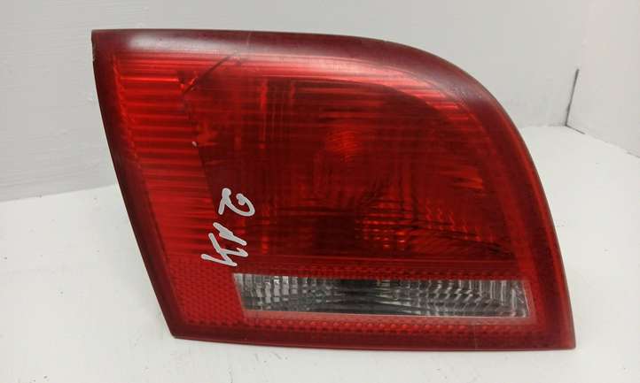 Audi A3/S3 8P (2004 - 2008)  8P4945093 Задний фонарь в крышке багажника