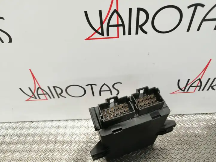 Mercedes-Benz Sprinter W901 W902 W903 W904 (1995 - 2007) 410215010001 Блок управления центральным замком — фото 3