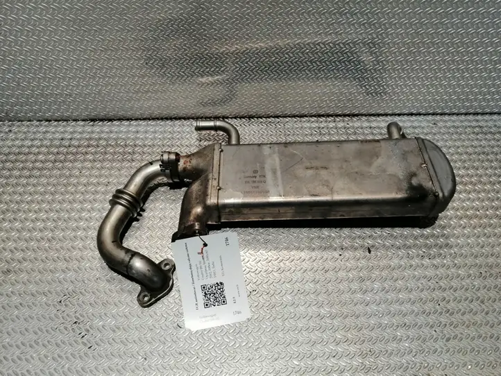 Volkswagen Crafter (2006 - 2016) 03L131511Q Охладитель клапана EGR — фото 1