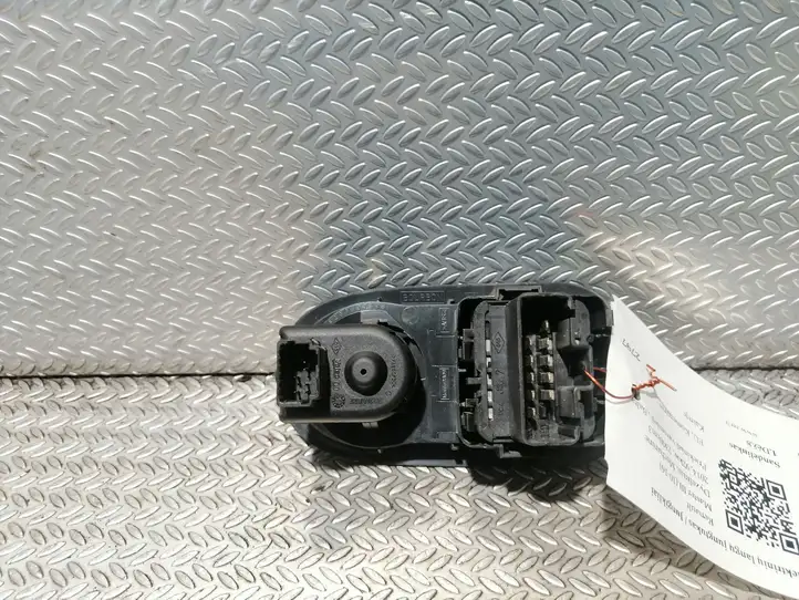 Renault Master III (2010 - ) 8200637849 Кнопка стеклоподъемников — фото 4
