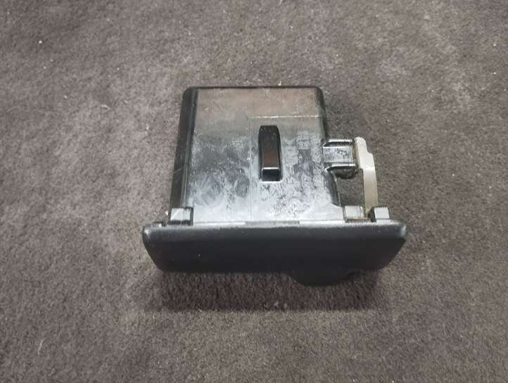 Toyota Avensis Verso (2004 - 2009)  7418148010 Пепельница