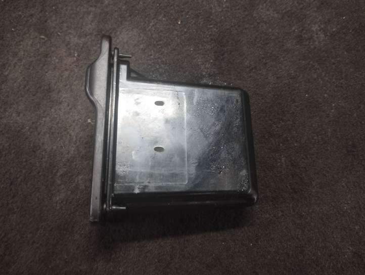 Toyota Avensis Verso (2004 - 2009)  7418148010 Пепельница