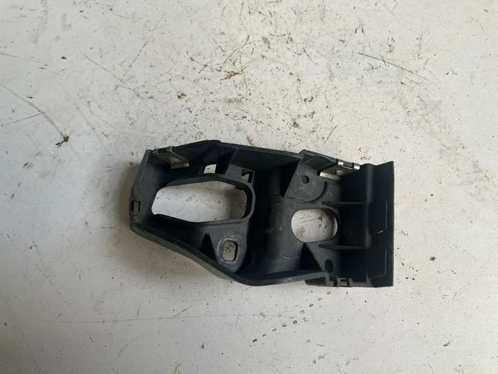 Audi A4 (2000 - 2006)  8E0853921B Держатель крыла