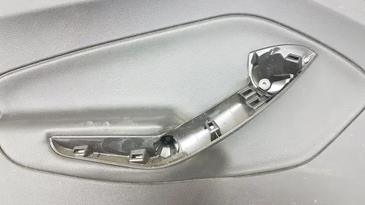 Ford Escape III (2013 - 2019) DM51R27407CM Обшивка задней двери — фото 7