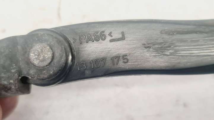 Opel Astra (2004 - 2009)  13107175 Ограничитель открывания передней двери
