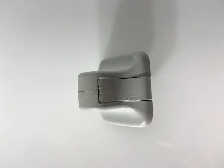 Volkswagen PASSAT B7 (2011 - 2014) 1K0857561B Крепление солнцезащитного козырька — фото 4