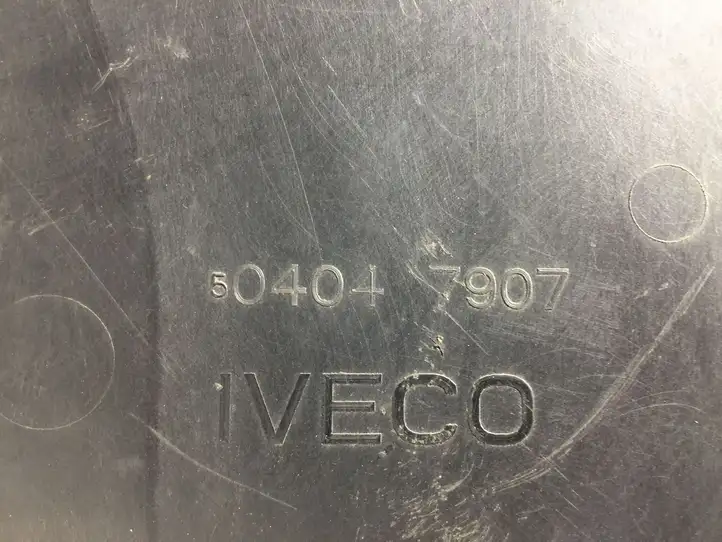 Iveco Daily Daily 35 - 40.10 (2001 - 2016) 504047907 Крышка двигателя декоративная — фото 3