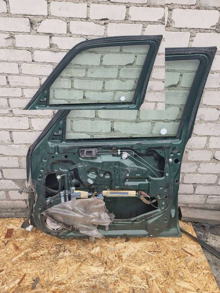 Nissan Patrol (1997 - 2010)   Дверь
