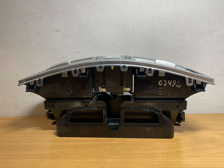Mercedes-Benz S W221 (2005 - 2013)  A2218300954 Воздушная решётка окна