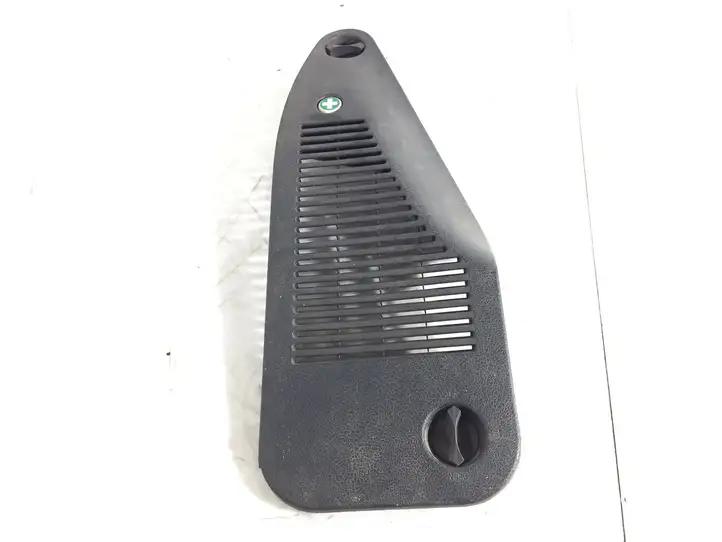 Opel Zafira A (1999 - 2003) 90580309 Прочая отделка багажника — фото 1