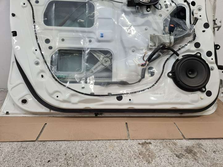 Nissan Note (E12) (2014 - 2018)   Дверь