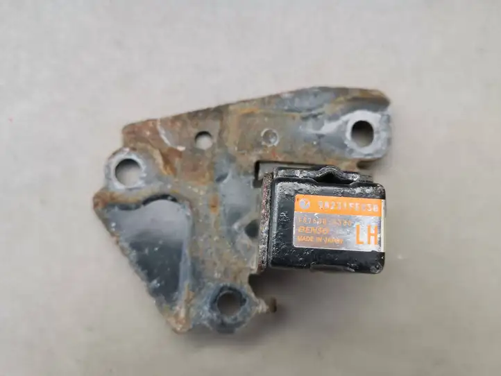 Subaru Impreza II (2001 - 2002) 98231FE030 Датчик удара SRS — фото 1
