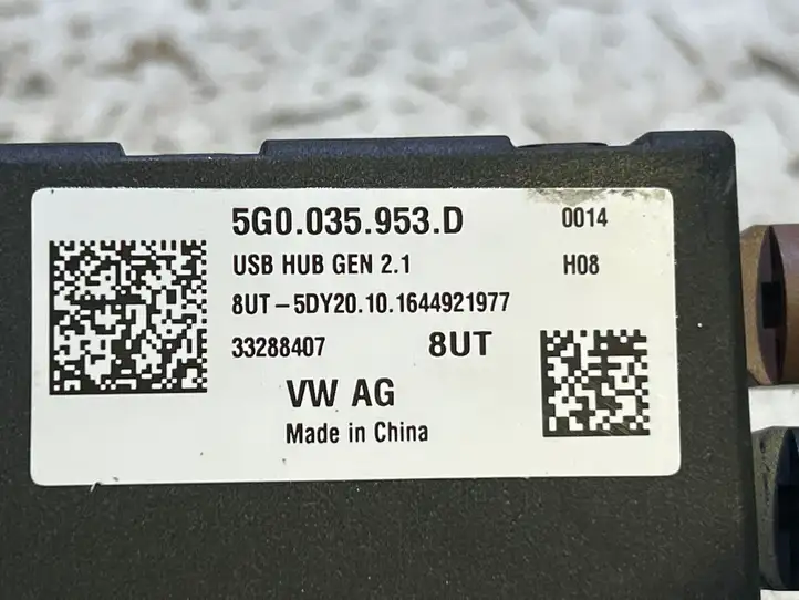 Volkswagen PASSAT B8 (2015 - ) 5G0035953D USB модуль — фото 3
