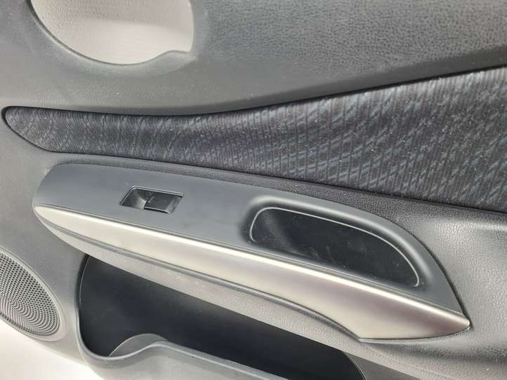 Nissan Note (E12) (2014 - 2018)  809103VW0A Обшивка передней двери