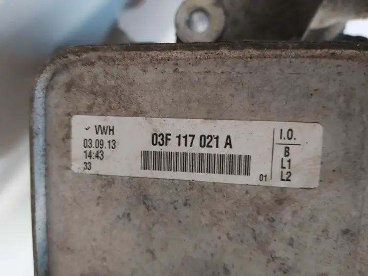 Skoda Yeti (5L) (2013 - 2018) 03F117021 Кронштейн масляного фильтра — фото 3