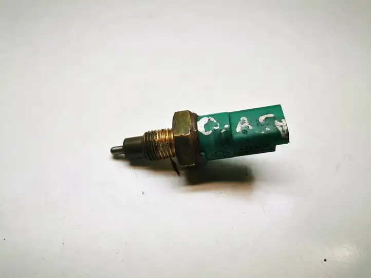 Nissan Qashqai (2006 - 2010) 8200177718 Датчик заднего хода — фото 1