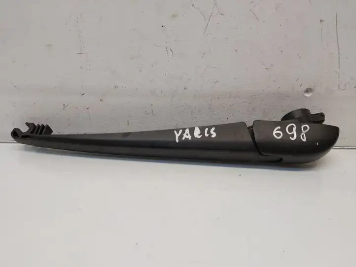 Toyota Yaris (2014 - 2019) AJ98016 Стеклоочиститель заднего стекла — фото 1