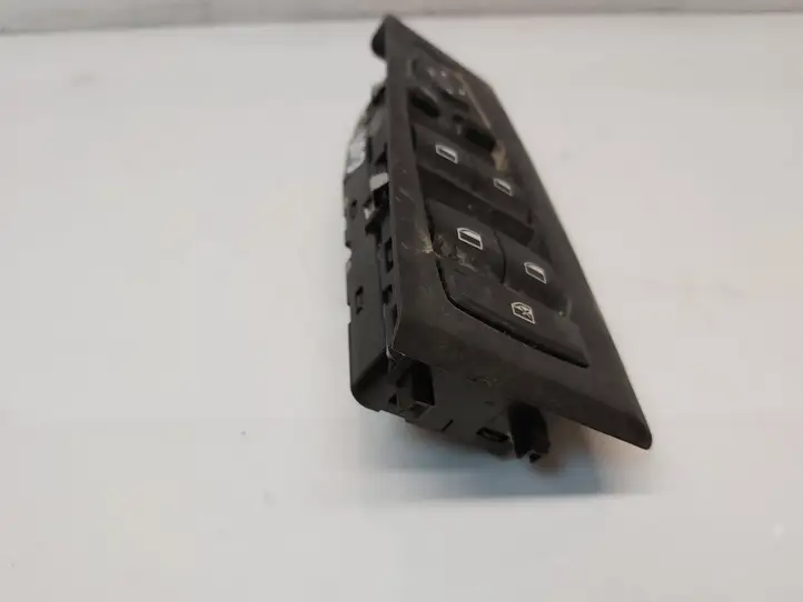 BMW 2 F46 (2015 - ) 936211601 Блок кнопок стеклоподъемников — фото 3