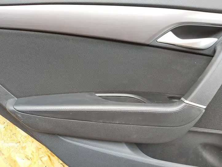 Hyundai i40 (2011 - ) 833303Z000 Обшивка задней двери — фото 4