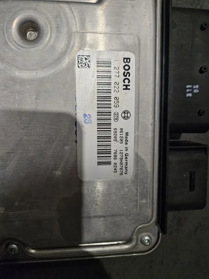 BMW 5 E60 E61 (2004 - 2010) 277022059 Блок управления рулевой рейкой — фото 3