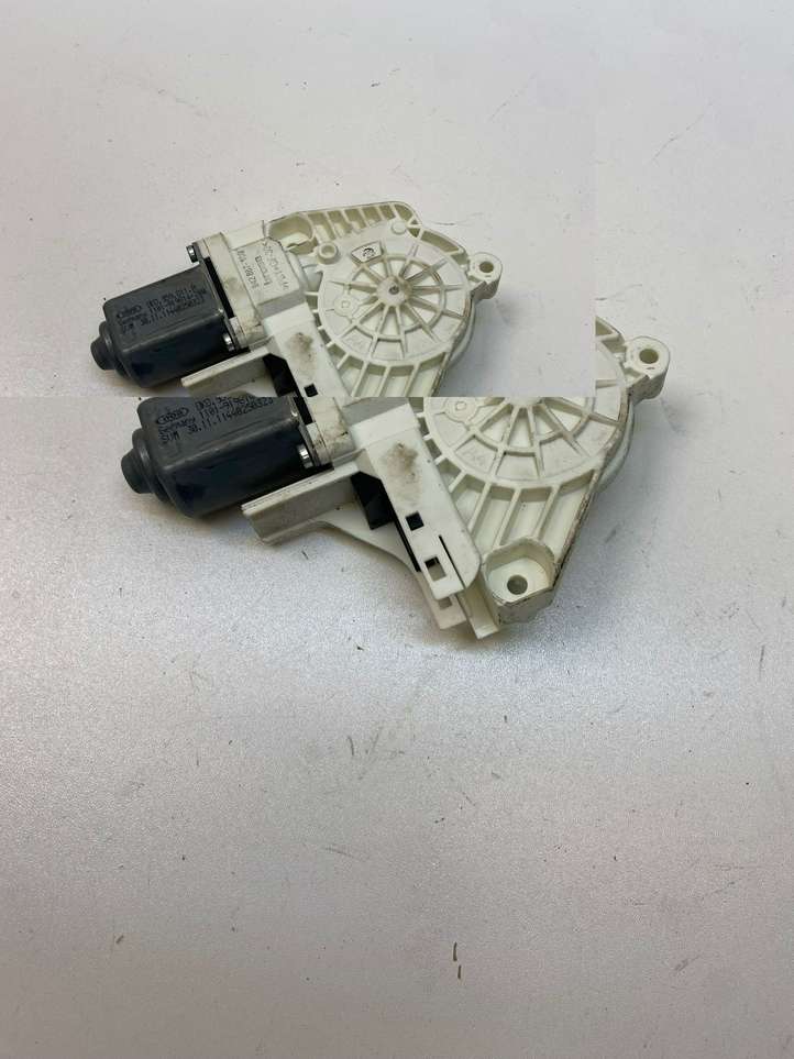 Audi A4 (2007 - 2011)  8K0959811A Механизм подъема окон задней двери
