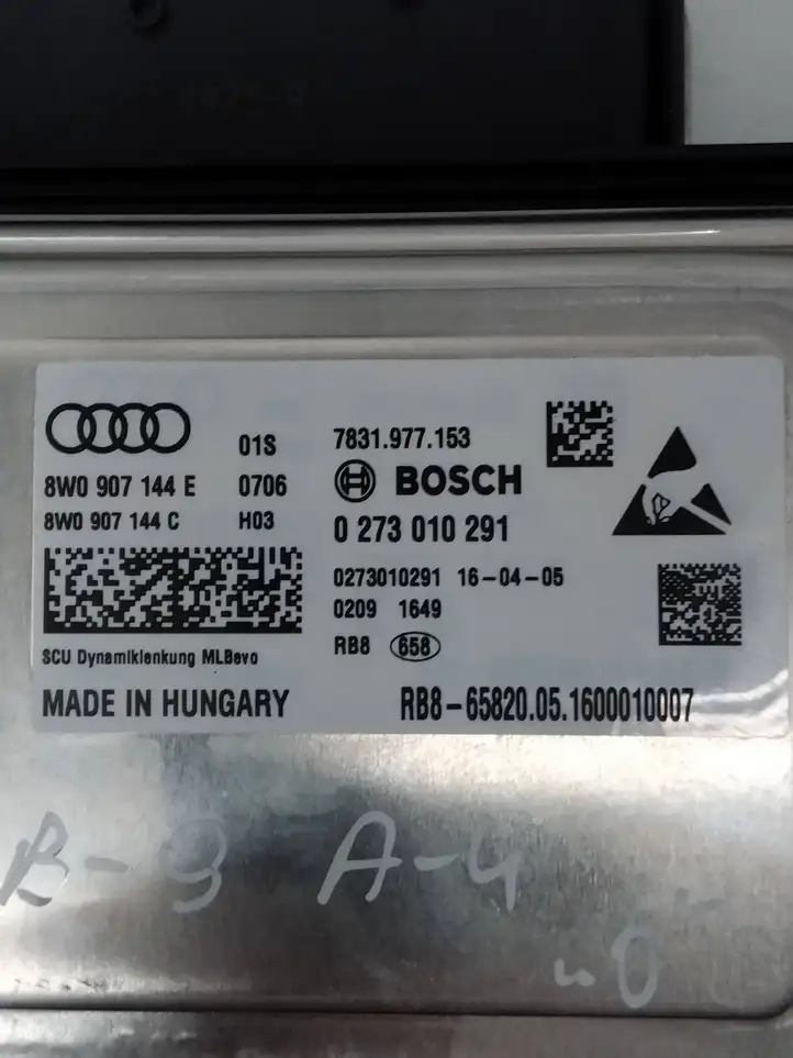 Audi A4 S4 B9 (2015 - 2019) 7831977153 Блок управления рулевой рейкой — фото 3