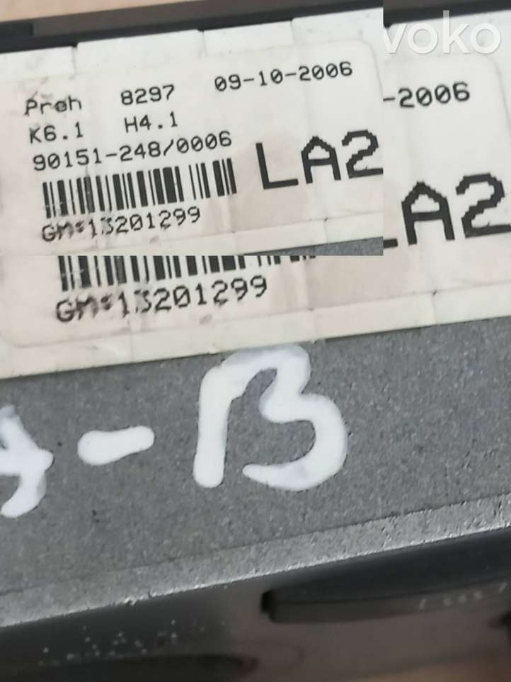 Opel Zafira (2006 - 2008)  09102006 Блок управления кондиционера воздуха / климата/ печки (в салоне)