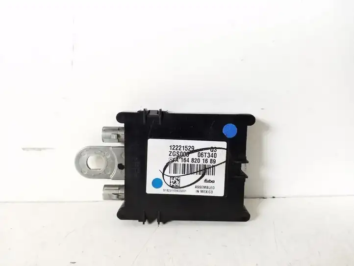 Mercedes-Benz ML W164 (2005 - 2011)  A1648201689 Усилитель антенны