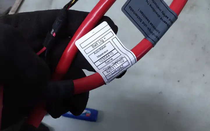 BMW 1 F20 F21 (2011 - 2019)  9253111 Плюсовый провод (аккумулятора)