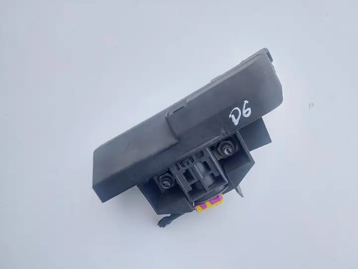 Audi A5 8T 8F (2007 - 2011) 4F0915519 Плюсовой провод аккумулятора — фото 4