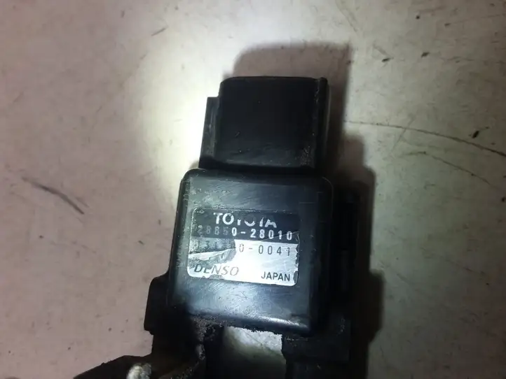 Toyota Avensis T250 (2003 - 2006) 2885028010 Плюсовой провод аккумулятора — фото 5