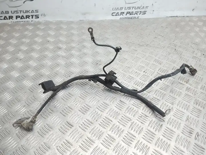 Subaru Forester SH (2008 - 2013) 7184713230 Плюсовой провод аккумулятора — фото 1